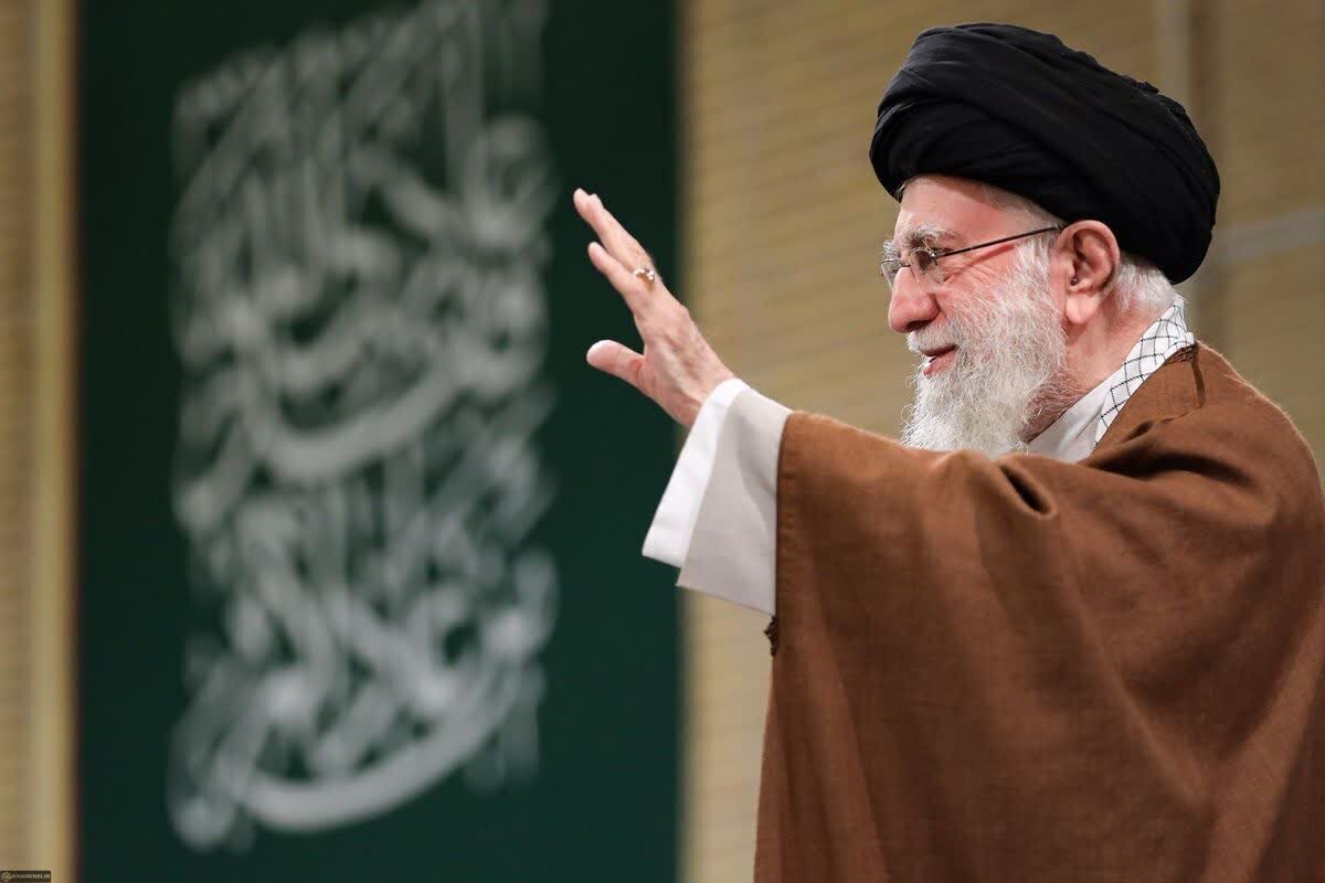فيديو | موقع مؤلم وحزين.. الشهيد الخامنئي يبكي