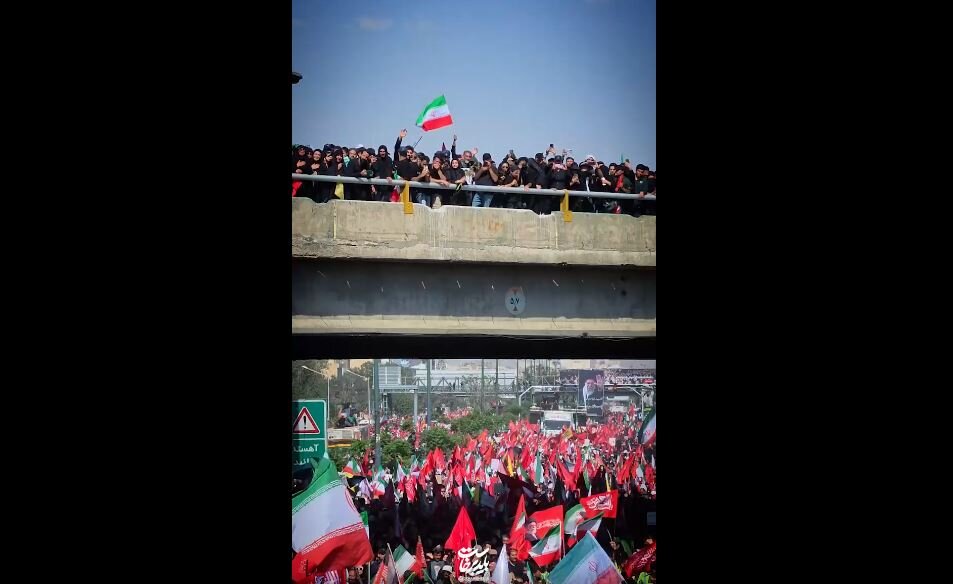 Video: Mood of Devotees at Funeral of Martyred Revolutionary Leader in Tehran