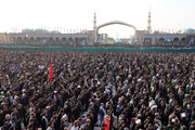 Galeri Foto: Suasana Tasyi'i Jenazah Ayatullah Khamenei di Kota Qom (2)