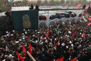 Galeri Foto: Suasana Tasyi'i Jenazah Ayatullah Khamenei di Kota Qom (2)