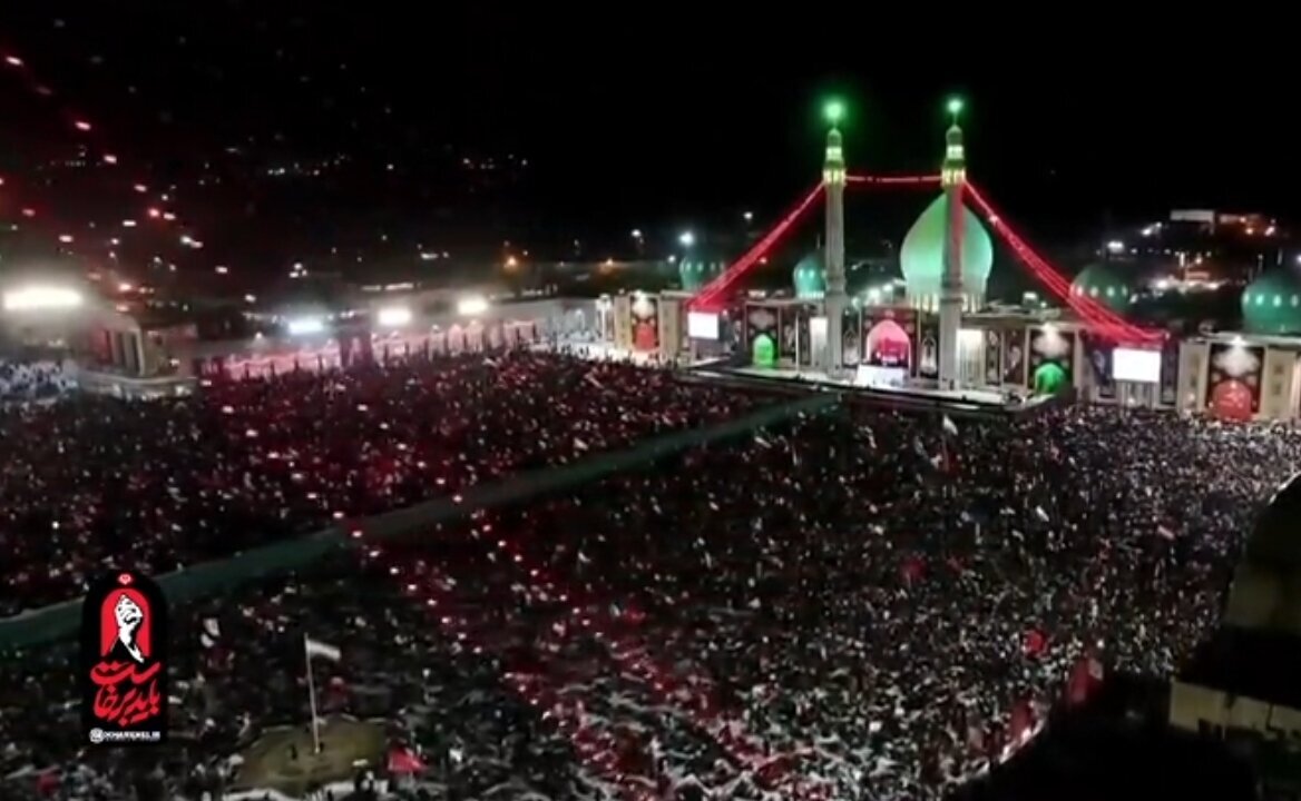 Live coverage: Historic farewell of the people of Qom to the martyred Imam + Videos and images