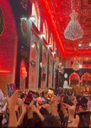 Video| Ang mga Banal na Katawan ng mga Martir ng Pamilya ng Martir na Lider ng Rebolusyon ay Pumasok sa Dambana ni Sayyid al-Shuhada (Imam Hussein, su