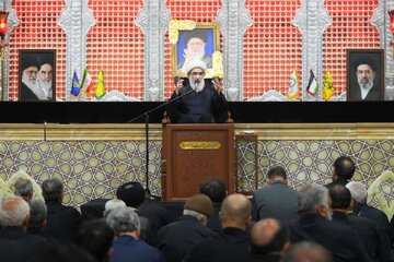 خون رهبر شهید، طومار استکبار را در هم خواهد پیچید