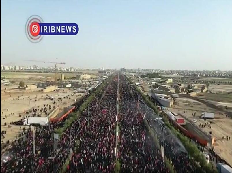 Video: Flood of devotees of martyred leader along route from Lady Masoumeh Shrine to Jamkaran Mosque