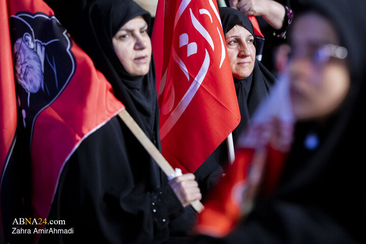 چشم انتظاری در میان سیل اشک