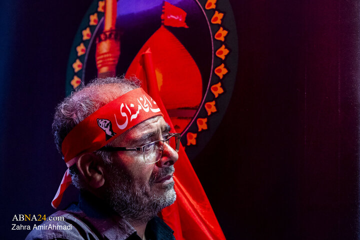 چشم انتظاری در میان سیل اشک