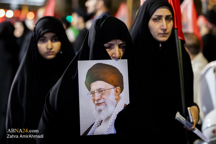چشم انتظاری در میان سیل اشک
