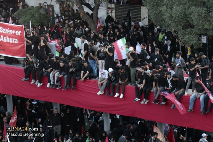 تشییع پیکر مطهر رهبر شهید انقلاب در مشهد مقدس