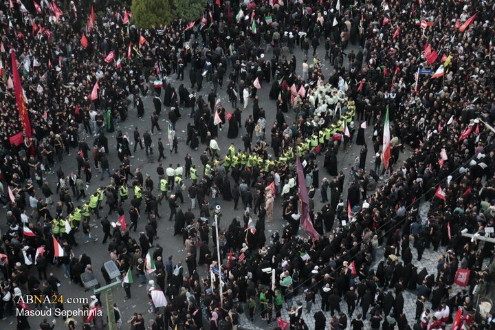 تشییع پیکر مطهر رهبر شهید انقلاب در مشهد مقدس