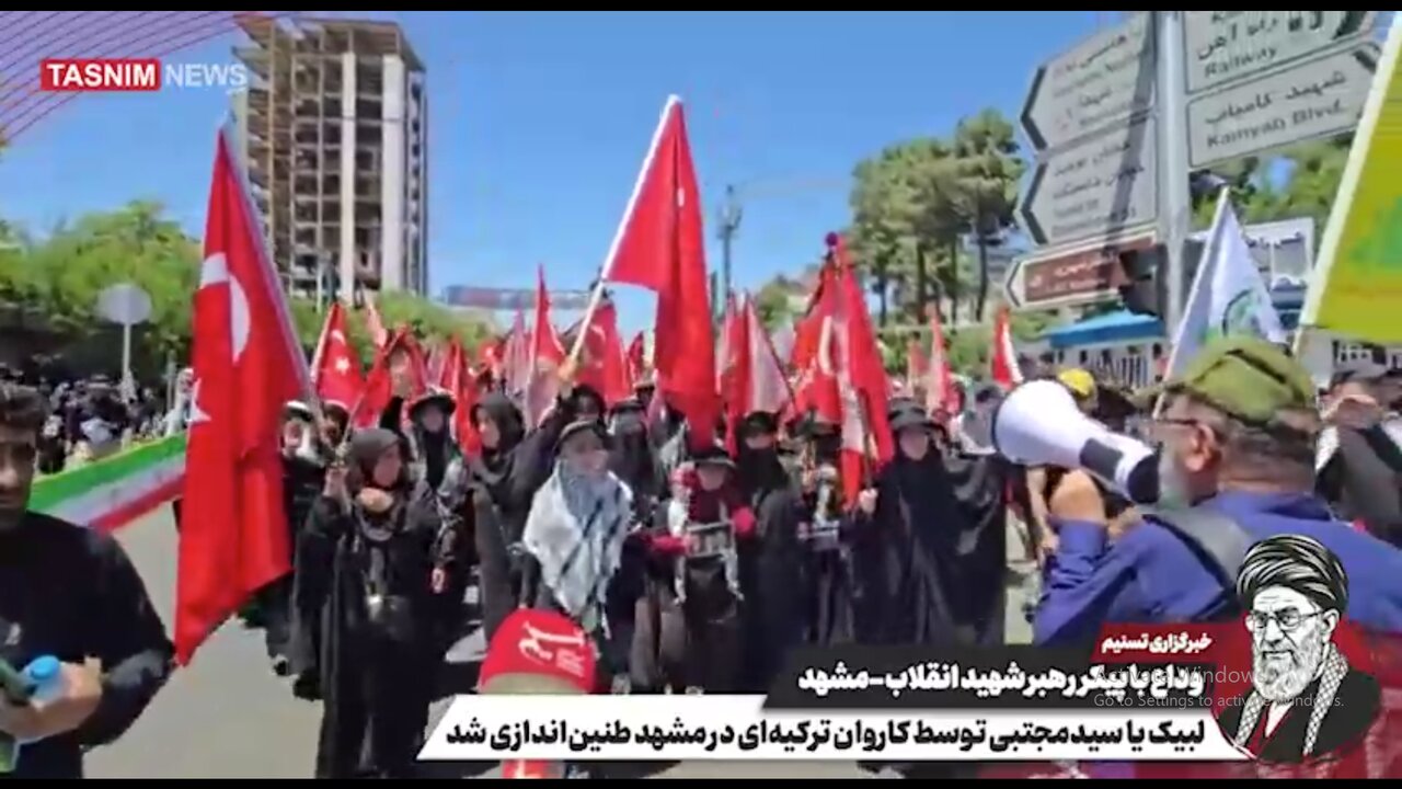 Vídeo | Caravana turca entoa "Labbaik Ya Seyyed Mojtaba" em Mashhad