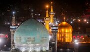 جثمان الشهيد السيد الخامنئي الطاهر يوارى الثرى في جوار الإمام الرضا (ع) بمدينة مشهد