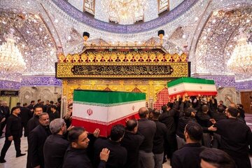 تجلیل مدیر حوزه‌های علمیه از حماسه ساز تشییع پیکر امام شهید در عراق