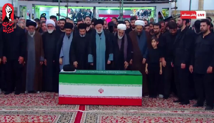 ویڈیوز | حرم رضوی(ع) میں امامِ شہیدِ امت کی نماز جنازہ بڑے فرزند کی امامت میں