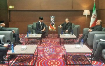 Millions of Indonesians Admire Martyred Leader Ayatollah Khamenei: FM