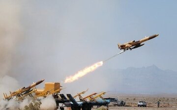 军队无人机袭击美国恐怖主义军队在巴林的基地