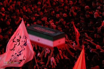Foto / Devrim Şehidi Liderin Mübarek Naaşının Kerbela-i Mualla’daki Cenaze Töreni - 1