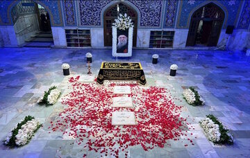 ইরানের বর্তমান সর্বোচ্চ নেতার উদ্যোগে কোমে শোকানুষ্ঠান