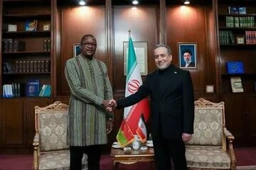 Irã demonstrou que a unidade entre povo e liderança é a chave para a vitória: Chanceler de Burkina Faso