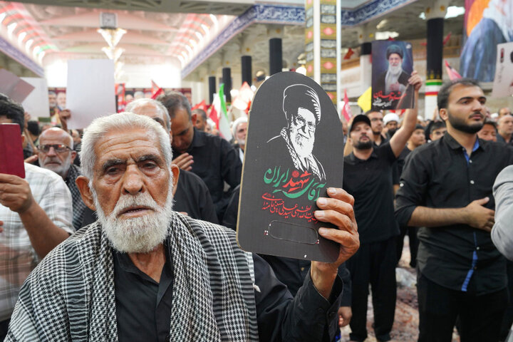 حضور گسترده علما در مراسم یادبود رهبر شهید انقلاب در قم