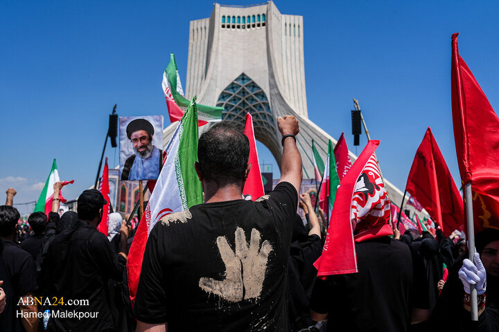 تشییع پیکر مطهر رهبر شهید انقلاب در تهران