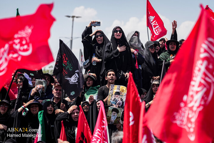 تشییع پیکر مطهر رهبر شهید انقلاب در تهران