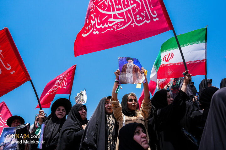 تشییع پیکر مطهر رهبر شهید انقلاب در تهران