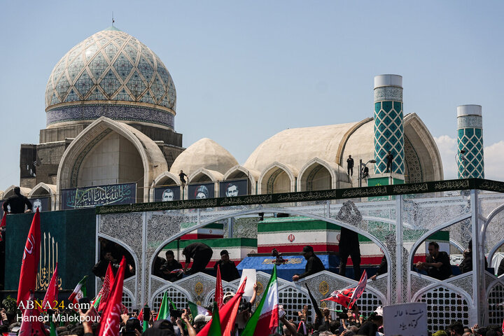 تشییع پیکر مطهر رهبر شهید انقلاب در تهران