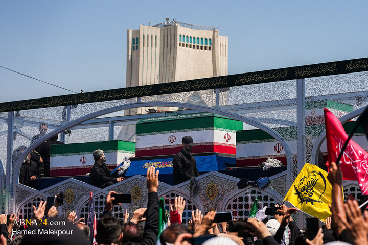 تشییع پیکر مطهر رهبر شهید انقلاب در تهران