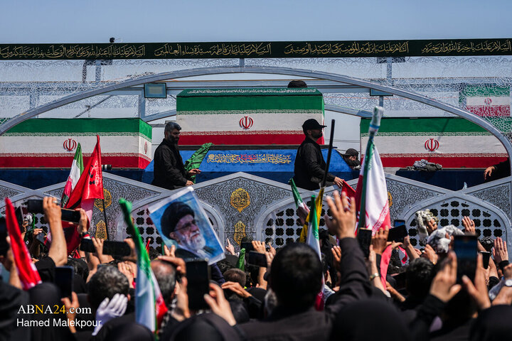 تشییع پیکر مطهر رهبر شهید انقلاب در تهران