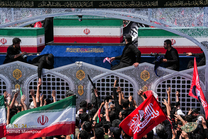 تشییع پیکر مطهر رهبر شهید انقلاب در تهران