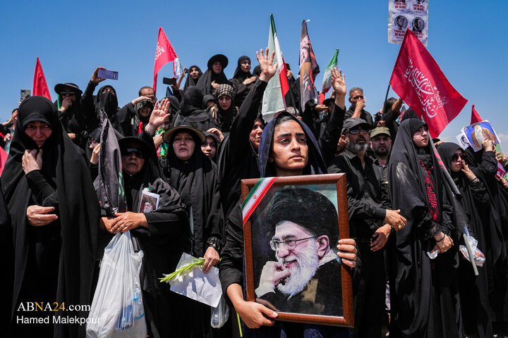 تشییع پیکر مطهر رهبر شهید انقلاب در تهران