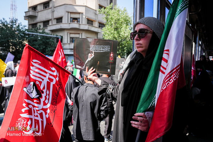 تشییع پیکر مطهر رهبر شهید انقلاب در تهران