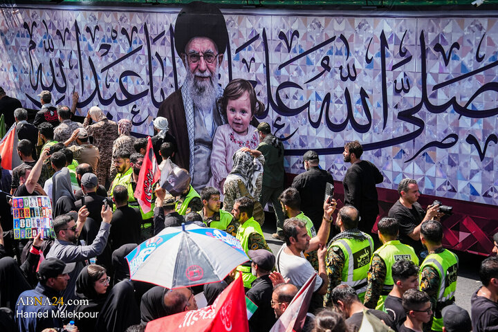 تشییع پیکر مطهر رهبر شهید انقلاب در تهران