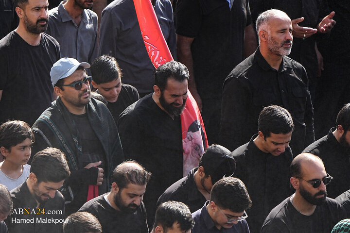 اقامه نماز بر پیکر رهبر شهید انقلاب در مصلی تهران