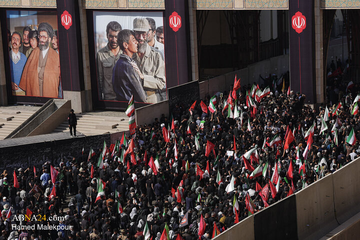 اقامه نماز بر پیکر رهبر شهید انقلاب در مصلی تهران