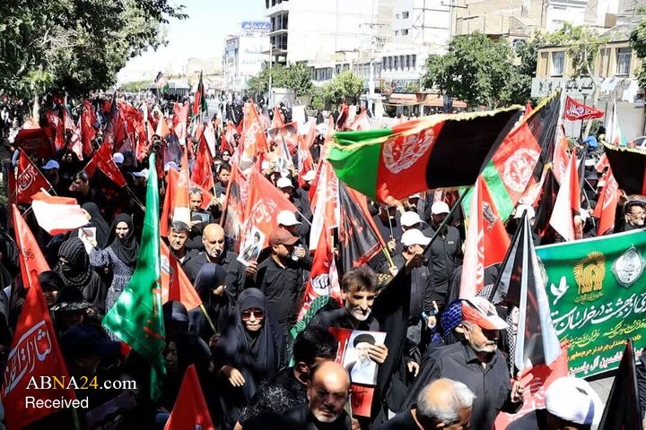 حضور مهاجرین افغانستانی مشهد در تشییع رهبر شهید