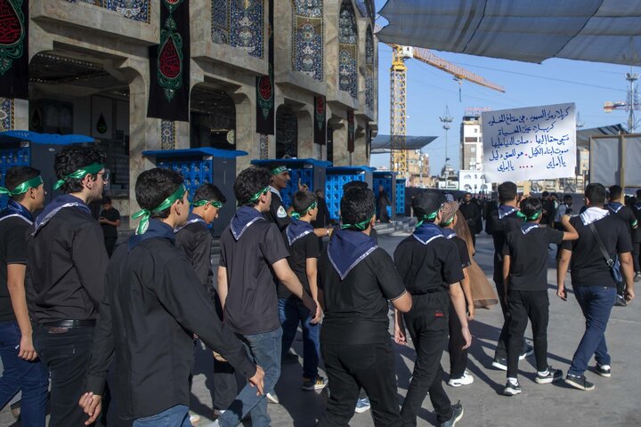 تقرير مصور/ بمشاركة نحو ألف طالب تنظيم المسيرة العاشورائية السنوية في كربلاء المقدسة