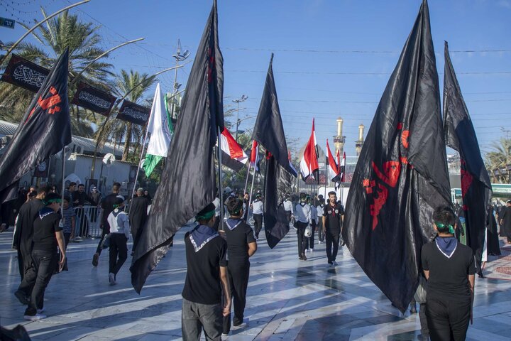 تقرير مصور/ بمشاركة نحو ألف طالب تنظيم المسيرة العاشورائية السنوية في كربلاء المقدسة