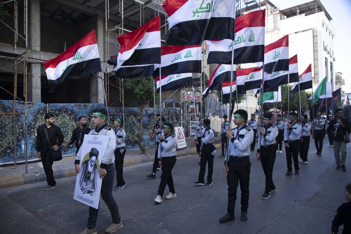 تقرير مصور/ بمشاركة نحو ألف طالب تنظيم المسيرة العاشورائية السنوية في كربلاء المقدسة