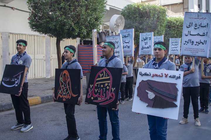 تقرير مصور/ بمشاركة نحو ألف طالب تنظيم المسيرة العاشورائية السنوية في كربلاء المقدسة