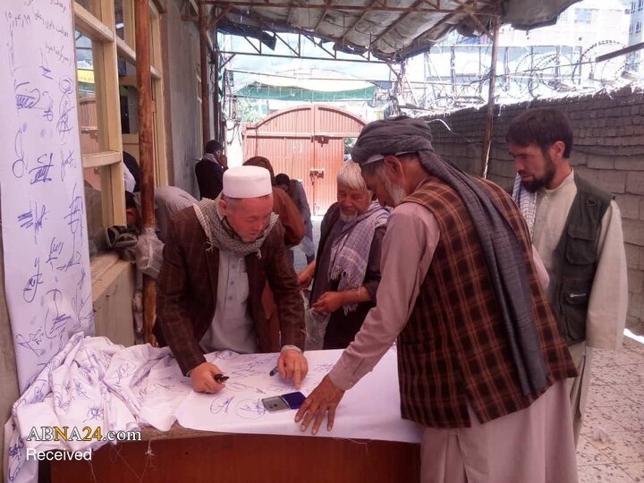 گزارش تصویری | امضای طومار شیعیان افغانستان برای بازگشایی مراکز شیعه