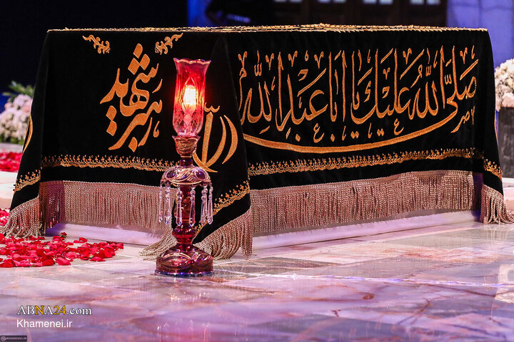 Foto / Daru'z Zikr Revakında Şehit Rehberin Pak Kabrinin Ziyaretçilerinden Kareler