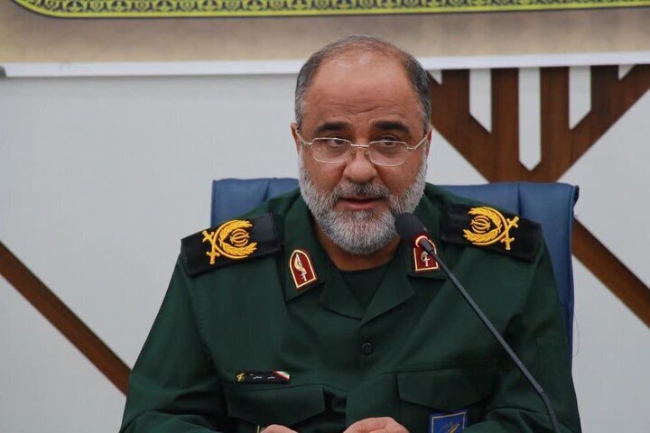 سپاہ فجر فارس کے نائب کمانڈر: رہبرِ شہید کی تشییع میں لاکھوں افراد کی شرکت خونخواہی اور ولایت سے وفاداری کا واضح پیغام تھی