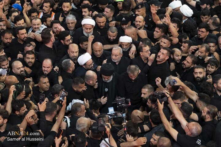 Foto / Devrim Şehidi Liderin Mübarek Naaşının Hz. Ebulfazl (a.s.) Kutsal Türbesindeki Cenaze Töreni