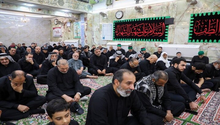 تقرير مصور/ إقامة مجلس عزاء بذكرى استشهاد الإمام زين العابدين(ع) في العتبة الحسينية المقدسة