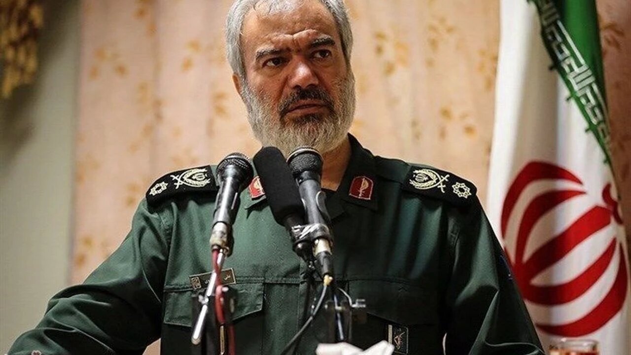 General Fedevi: Şehit İmam İslam Devrimi'nin yolunu aydınlattı