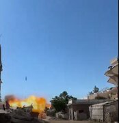 فیدیو | لحظة تنفيذ الغارات على ورشة حدادة في شارع الصناعة بمدينة غزة قبل قليل