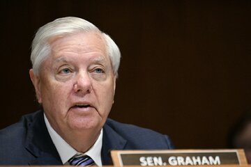 Anti-Iran senator Lindsey Graham dies