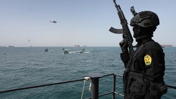 الحرس الثوري يعلن إغلاق مضيق هرمز حتى وقف التدخلات الأميركية