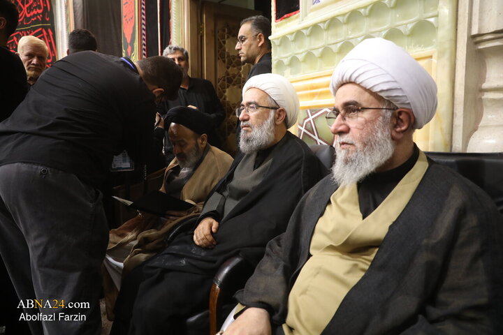 مراسم بزرگداشت رهبر شهید انقلاب در حرم حضرت معصومه(س)